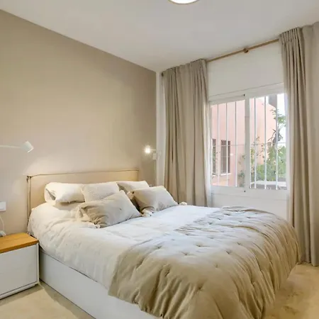 Seaview Pool Garden Kingbed Acbeach Freep